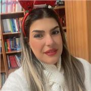 Sono un insegnante di inglese e insegno agli studenti di diverse età, dagli adolescenti agli adulti